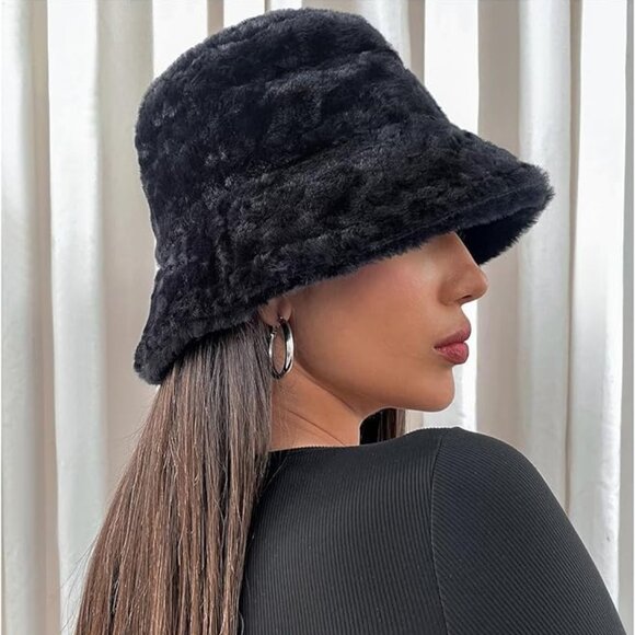 Disney Christmas 2025 Lil Rin Rin Plush Badge Red New